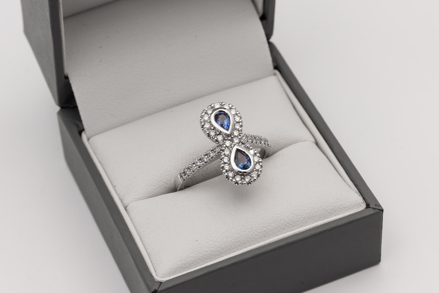 Ceylon Sapphire Dress Ring